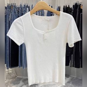 Knitted Cropped White Tee